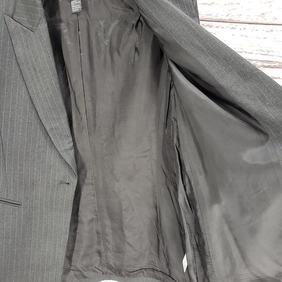Lafayette 148 New York Gray Pinstriped 100%Wool Blazer Jacket Size 10 - Picture 8 of 15